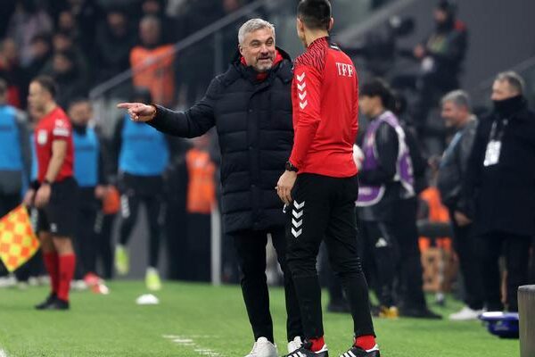 “Aynı şeyi Galatasaray maçında da yaşadık!” –