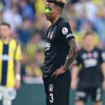 Derbide lazer tutan taraftar gözaltına alındı