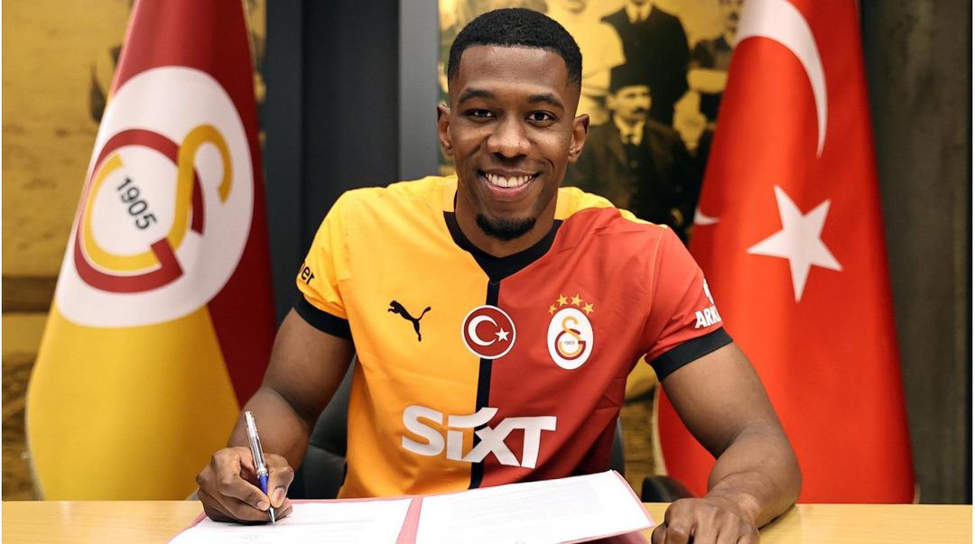 Carlos-Cuesta-Galatasaray-2024-2025-173870023-160455