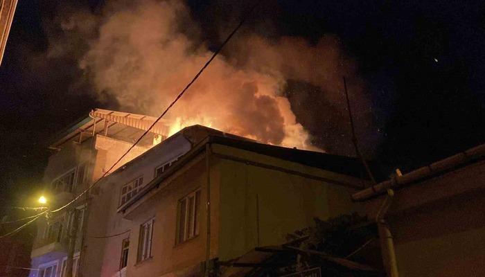 Bursa’da oto tamirhanesinde yangın – Güncel Haberler