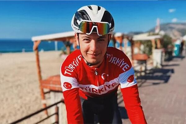 Milli bisikletçi Mustafa Ayyorkun hayatını kaybetti!