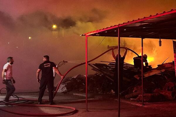 Yer: Adıyaman! Fırındaki odunlar alev aldı: Yangın paniğe neden oldu