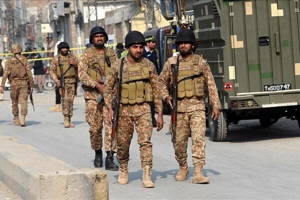 Pakistan’daki 4 farklı saldırıda 8’i güvenlik görevlisi 11 kişi öldü