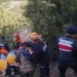 Uşak’ta dere yatağına düşen avcı yaralandı