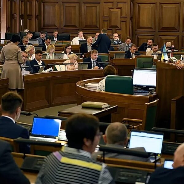 Letonya Cumhurbaşkanı, İstanbul Sözleşmesi’nden çekilme kararını Meclis’e geri gönderdi