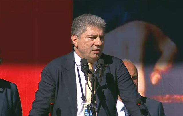 Kongre’de beklenen an geldi! Hakan Safi kürsüden bombaları patlattı! ‘Dahası var’ diyerek duyurdu