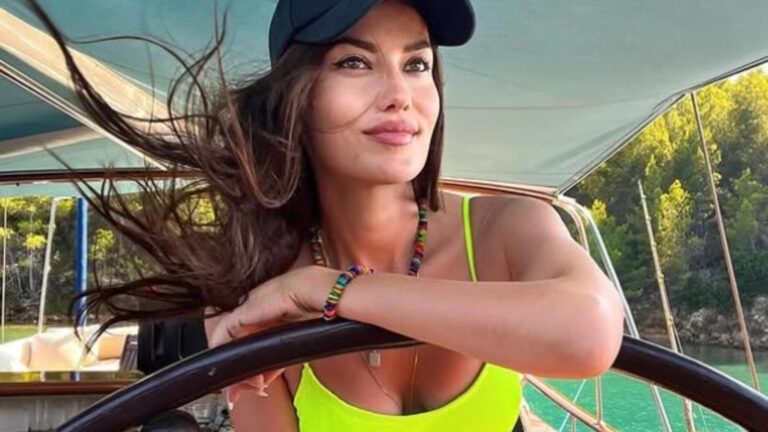 Fahriye Evcen’in minik çantası olay oldu! Fiyatı dudak uçuklattı